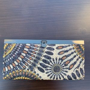 FREE WITH ANY PURCHASE✨